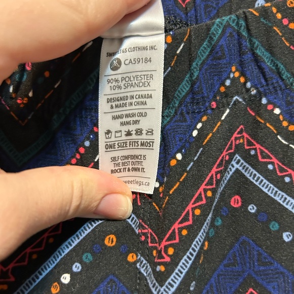 Sweetlegs Leggings, Colourful Fun Chevron Pattern, One Size Fits Most (6-14) - Picture 2 of 3
